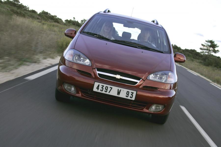  Chevrolet Rezzo 2000 года  (фото 24 из 28)